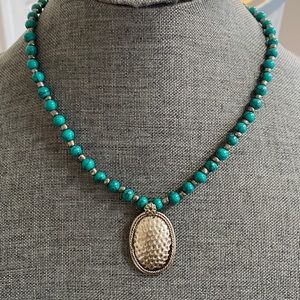 Simulated Turquoise Beaded Necklace Oval Pendant